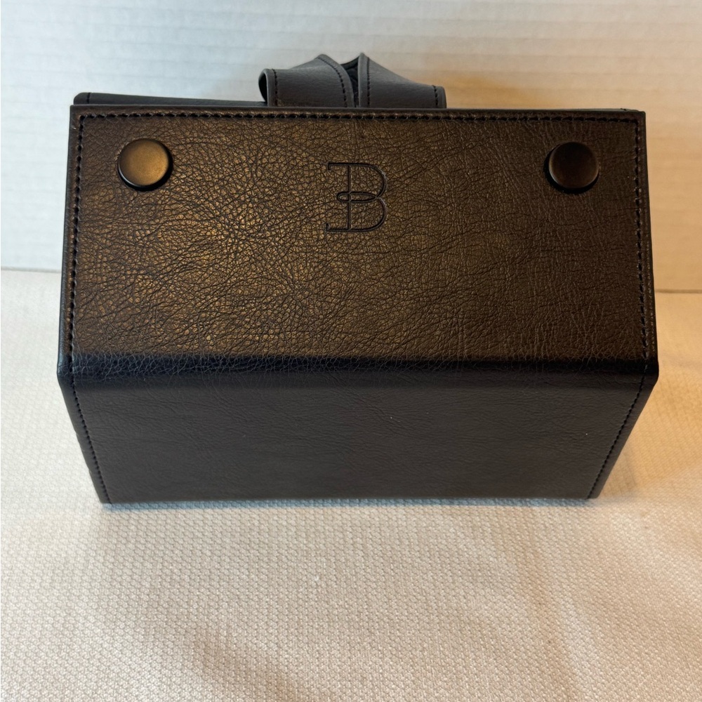 EUC Boshku Travel Folding Pentagon Shaped Jewelry Box Carrier Organizer, Black